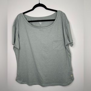 Vuori Scoop-Neck Super Soft T-shirt